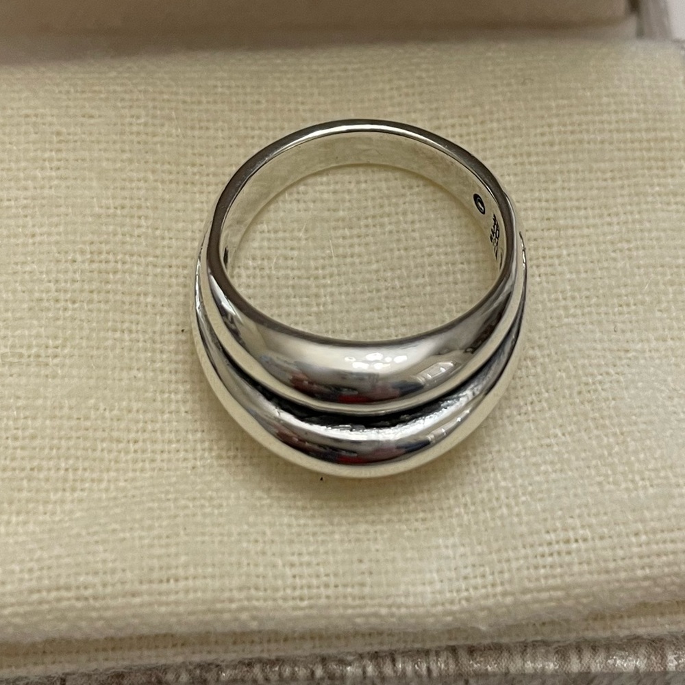 Retired James Avery Ribbed Dome Ring - Picture 6 of 6